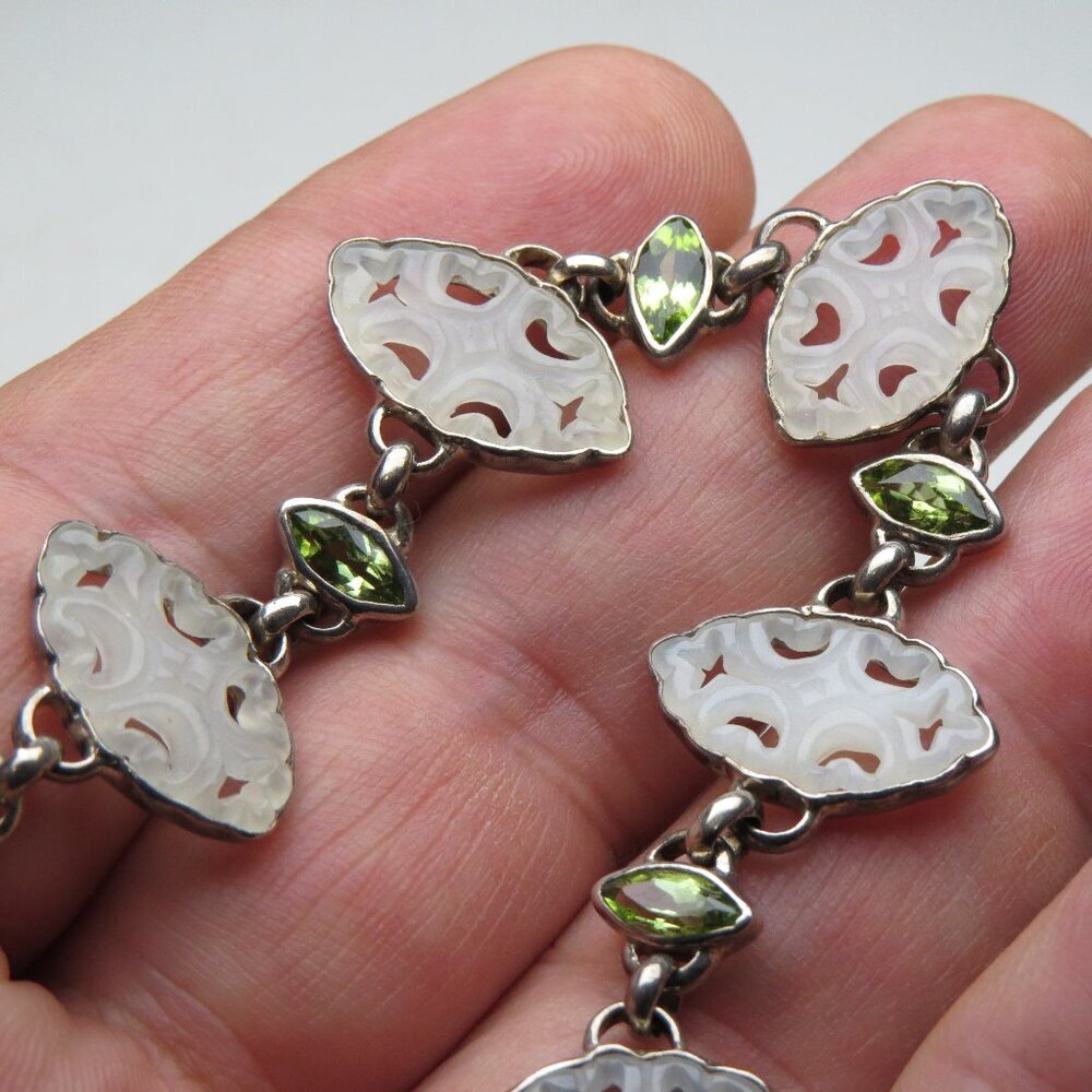*925 Sterling Silver Peridot and Shells Bracelet